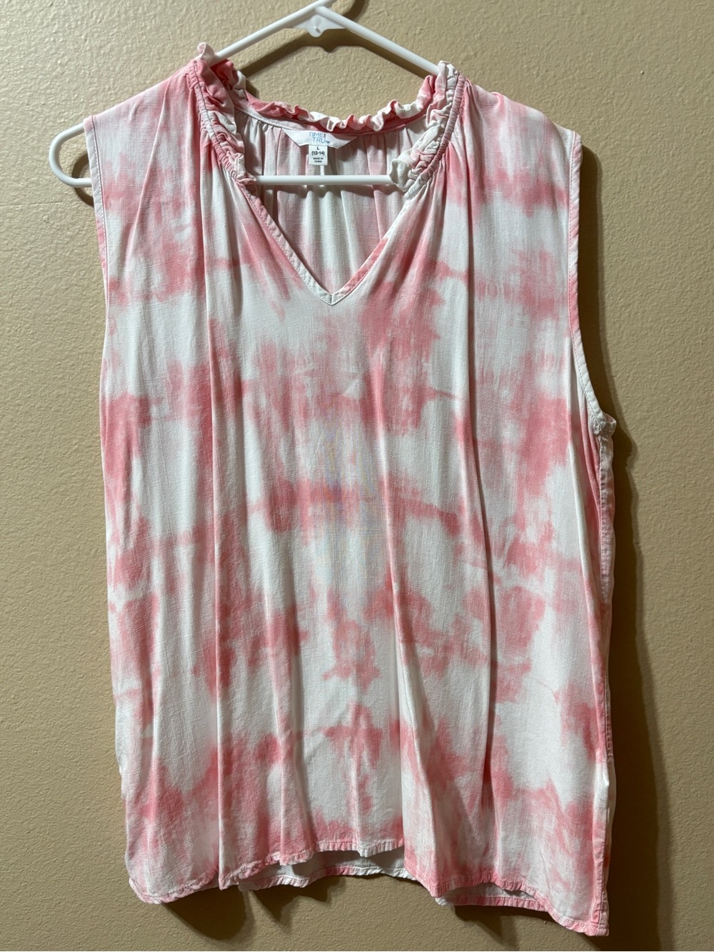 Time and Tru Top Women's Sz L (12-14)  Pink/White Sleeveless Ruffle Collar